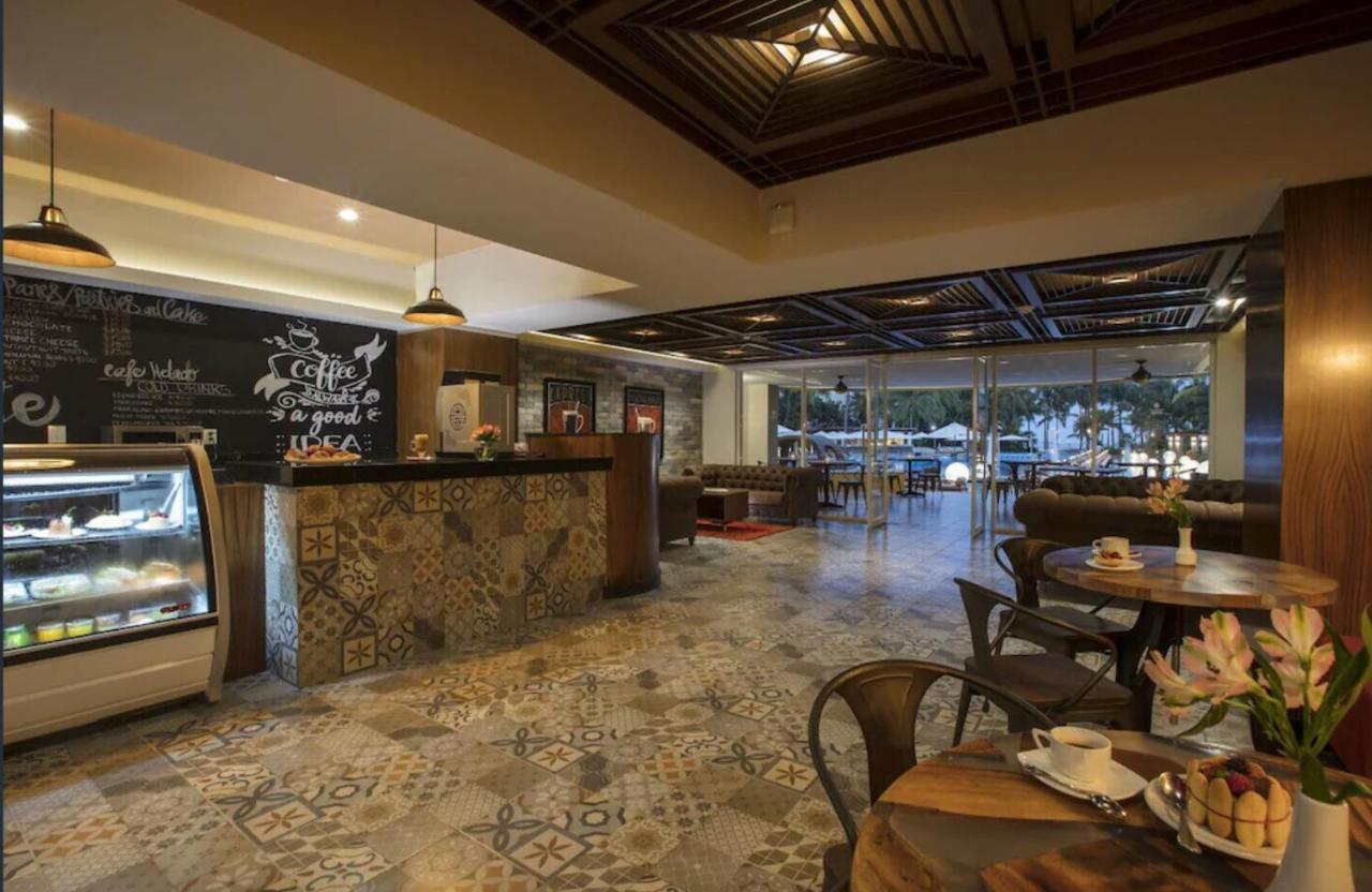 Condo At Krystal Grand Resort Бусериас Экстерьер фото